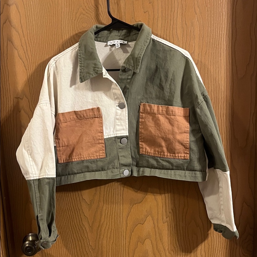 HYFVE Colorblock Women’s‎ Cropped Utility Jacket - Olive, Cream and Brown Medium
